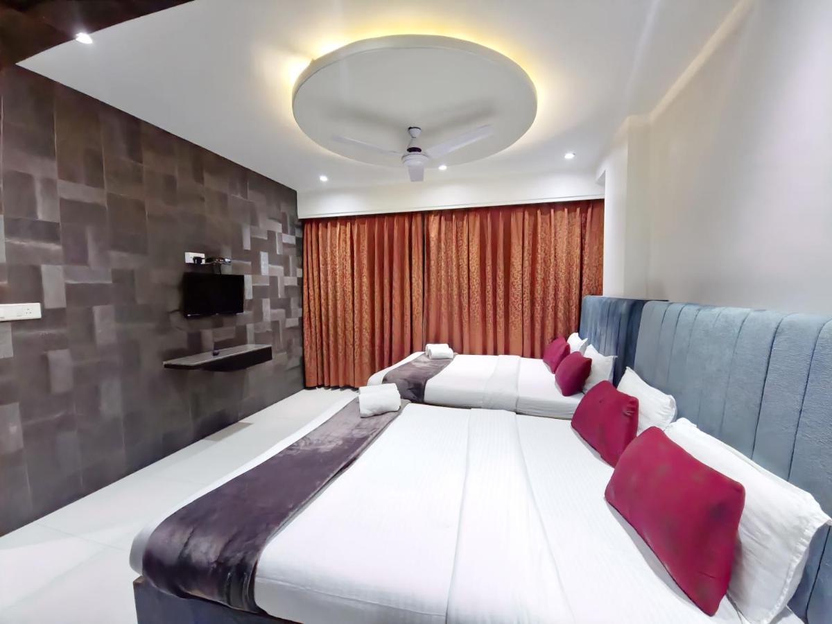 Hotel City Heart Shirdi Extérieur photo